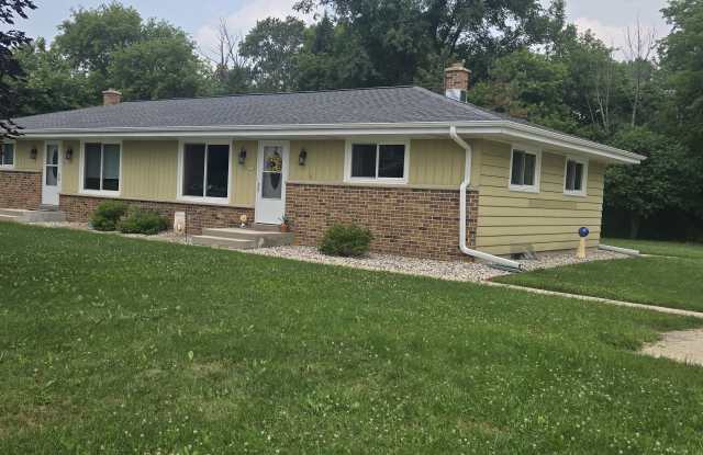 270 South Riverside Drive photos photos