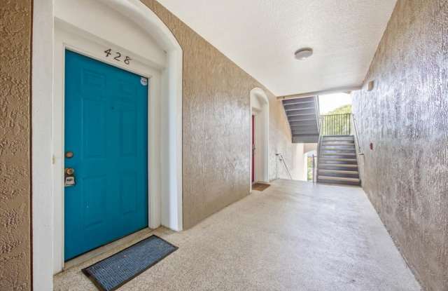 Lovely condo for Rent Gallery 4