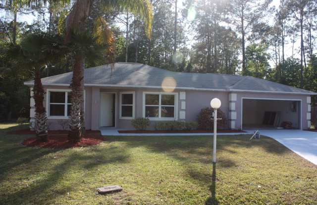 Unique 2/2/2 with Florida room with a/c photos photos