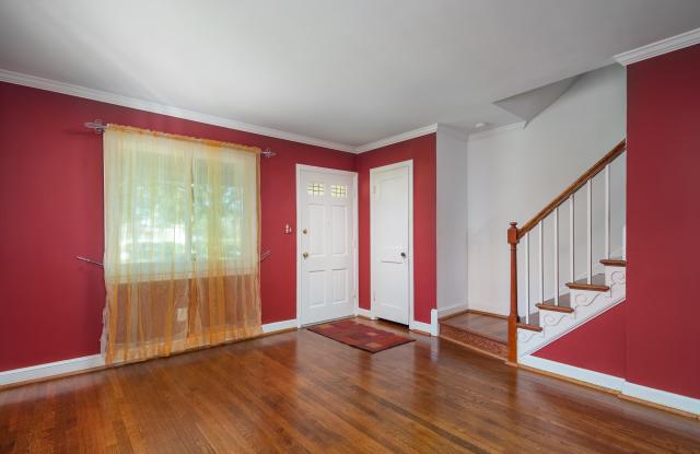 349 Wesmond Drive Gallery 3