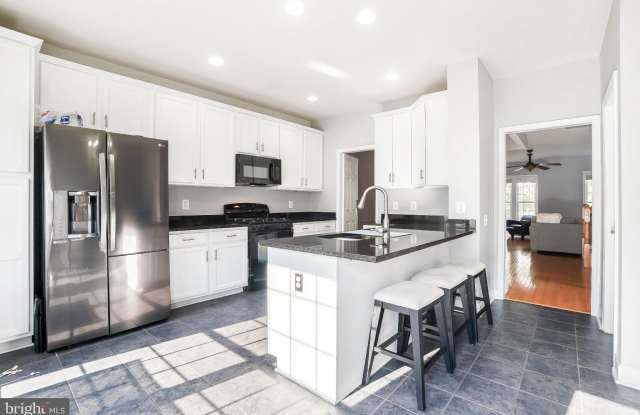 14899 POTOMAC BRANCH Drive Gallery 2