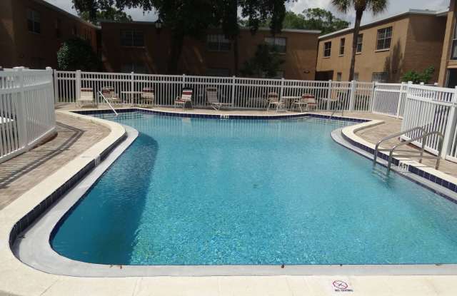 4718 North Michael Court Unit 120 Gallery 2
