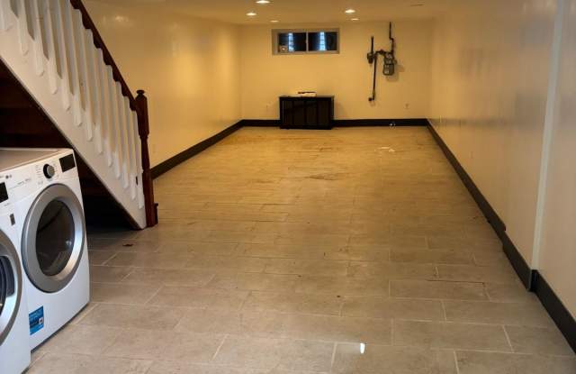 2939 East Monument Street - 1 photos photos