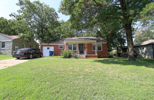 Remodeled Tulsa Gem! Near TU and Route 66! Available for immediate move in! Gallery 3
