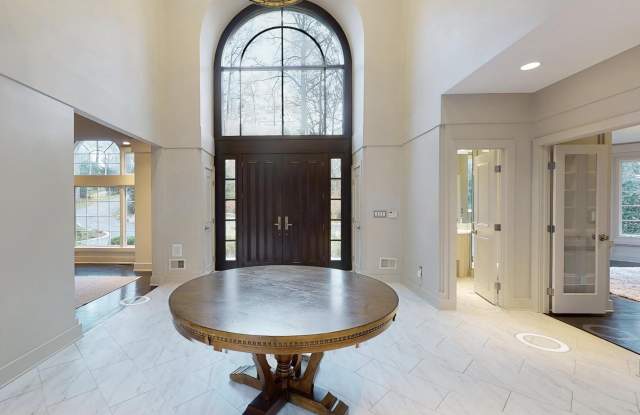9629 EAGLE RIDGE Drive Gallery 3