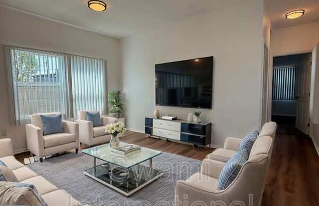 10519 S. Budlong Ave. photos photos