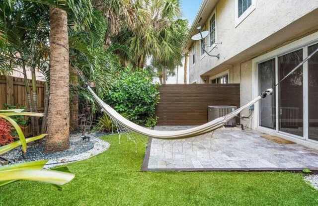 350 SW 8th Street photos photos