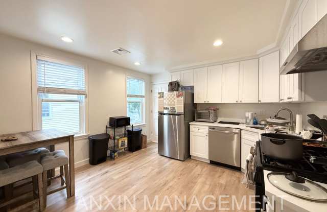 72 Easton St photos photos