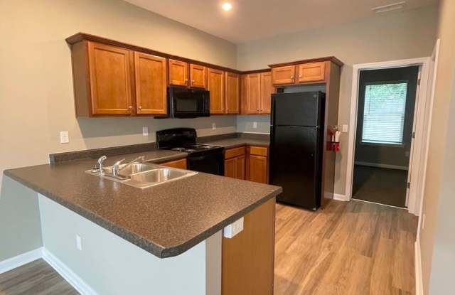 3/3 condo convenient to FSU, FAMU, TCC, restaurants  shopping! photos photos
