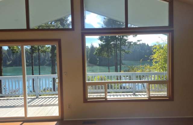 Enjoy Panoramic Water Views in This Beautiful 4-Bedroom Home! Gallery 3