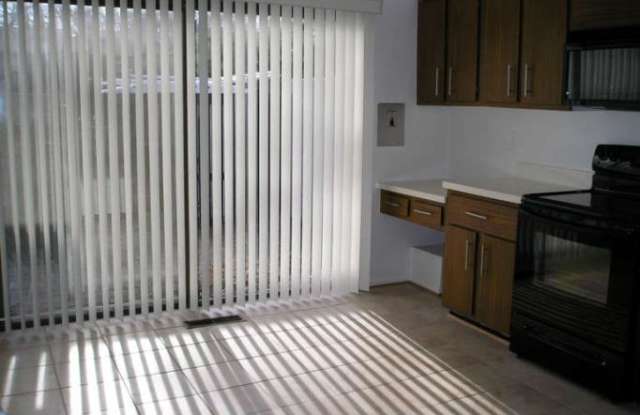 11614 NEWBRIDGE COURT Gallery 4