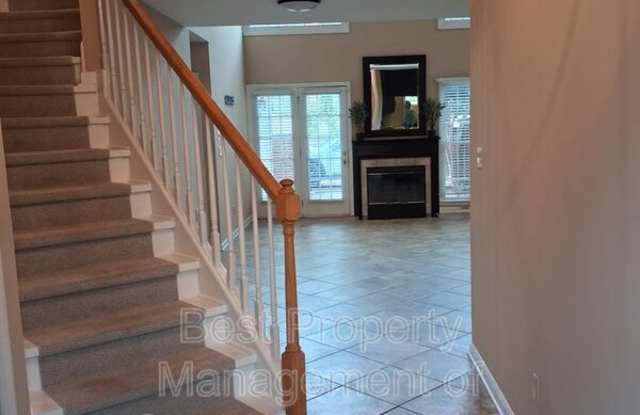 7413 Hamilton Run Dr Gallery 4
