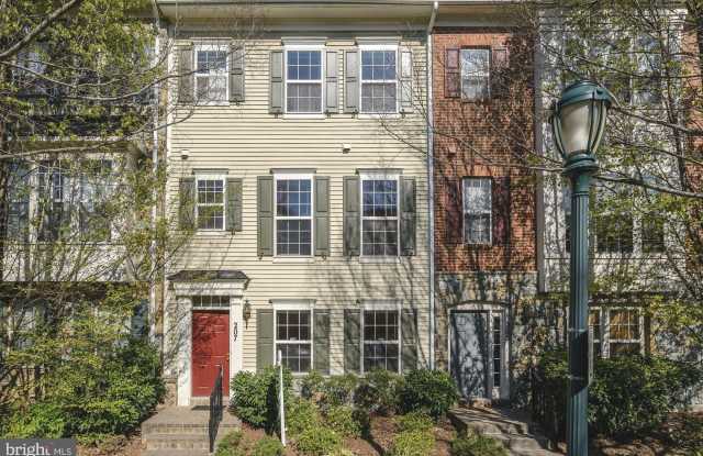 207 GARDEN VIEW Way photos photos