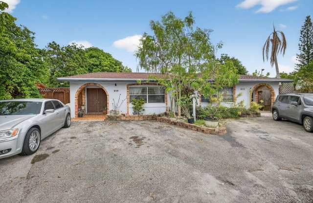 6133 SW 5th Street photos photos