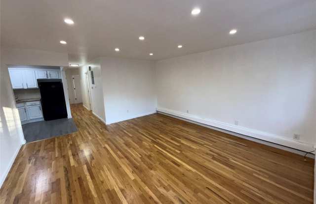 189-26 113th Road Gallery 3