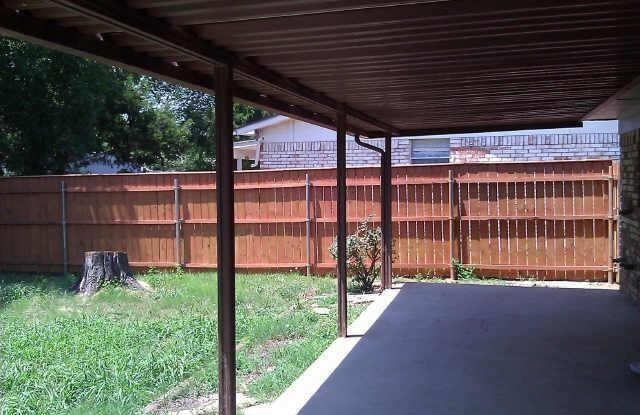 200 Postwood Court Gallery 3