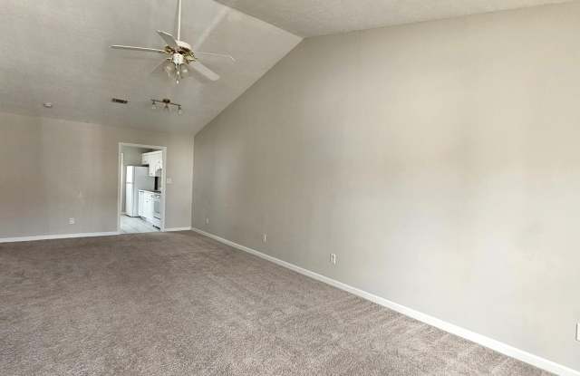 340 Greendale Place Gallery 2