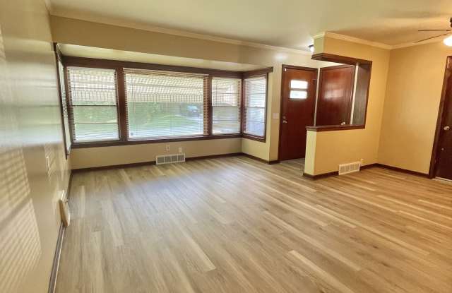 500 E Angus St photos photos