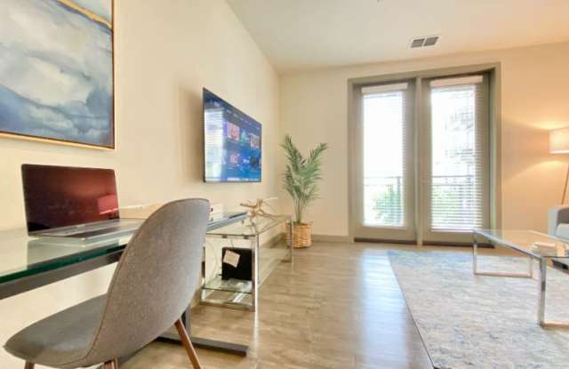 7614 W Courtney Campbell Cswy Gallery 4