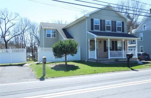 4435 Steuben Road #B (2nd Floor) Gallery 2