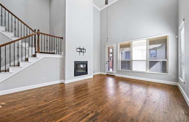 4432 Saukenuk Lane Gallery 3