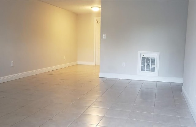 2917 E 20TH AVENUE Gallery 4
