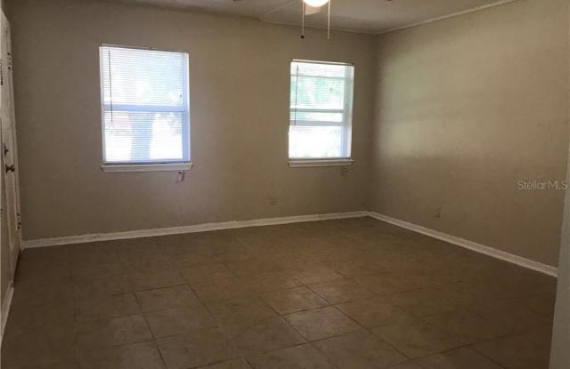 677 PARKVIEW DRIVE Gallery 2