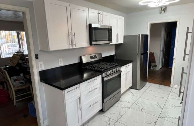 Huge 2 story 8 bed room Home: a hop and a skip from SDSU! You will never be late to class! photos photos