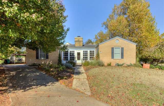 2933 Cummings Drive photos photos