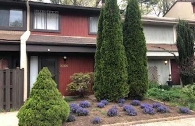 Well Maintained & Updated - 3 BR - Reston Metro photos photos