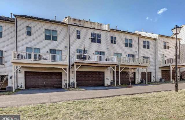 13241 TIVOLI LAKE Boulevard Gallery 4