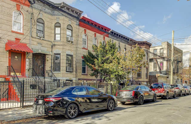 346 Montauk Avenue unit: 1St Floor photos photos 346 Montauk Avenue unit: 1St Floor photos photos