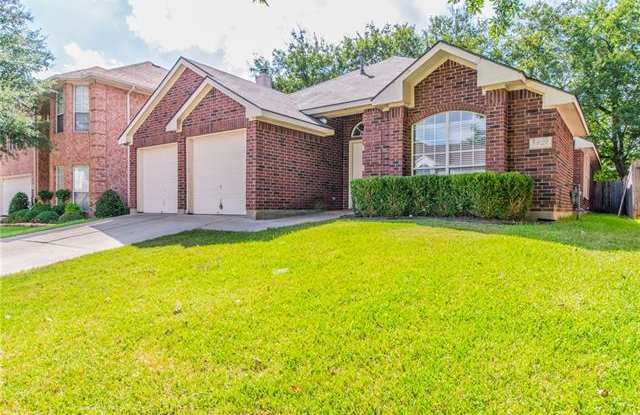 5921 Starboardway Drive Gallery 2
