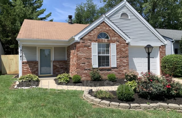 9741 Roxbury Dr - 9741 Roxbury Drive, Fishers, IN 46038