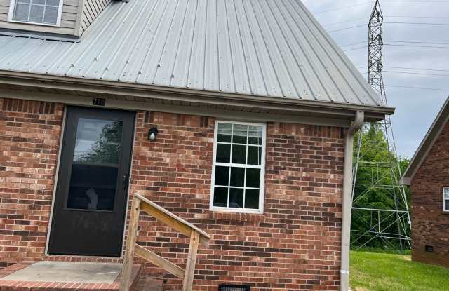 710 Dixie St photos photos
