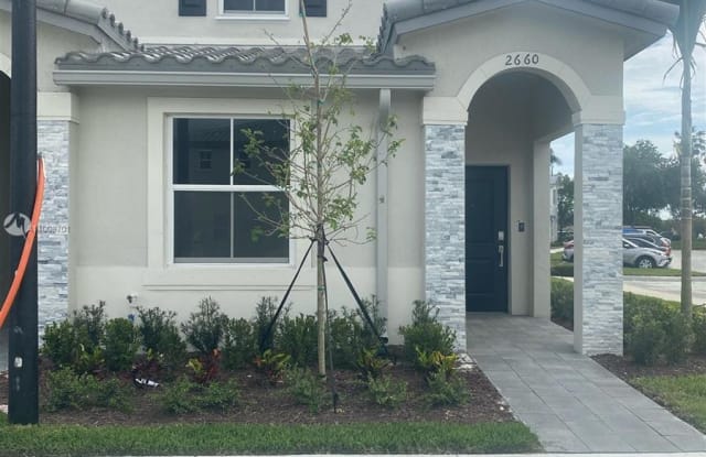 2660 SE 15th Street - 2660 SE 15th St, Homestead, FL 33035