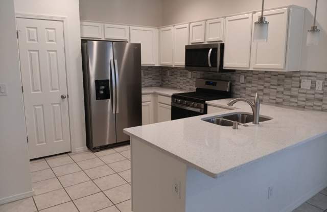 Charming 3 bedroom, 2 bathroom in Rio Rancho! Showings available NOW! Gallery 4