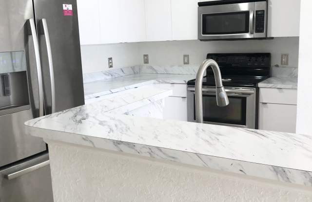 8272 Prestige Commons Dr Gallery 3