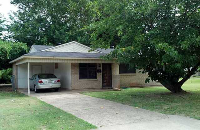 Close to Barksdale Air Force Base... photos photos