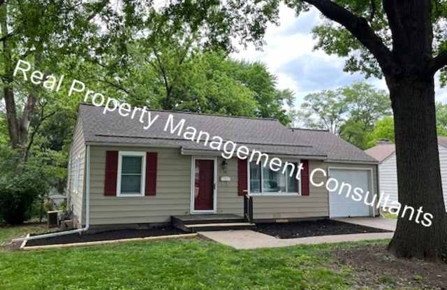 3-Bedroom Home Near Downtown Overland Park! photos photos