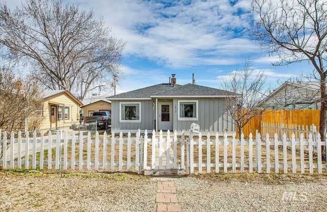 2bd, 1b Cozy Home awaits in Boise Bench! photos photos