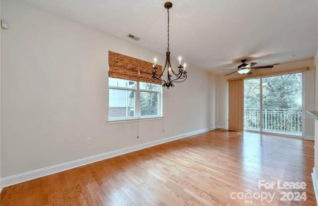 1308 Kenilworth Avenue Gallery 2
