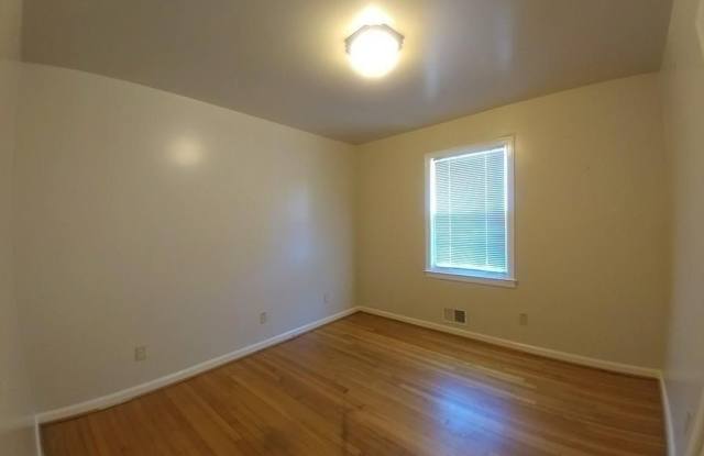 1275 Pine Valley Court Gallery 4