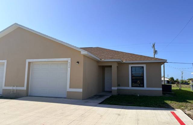 3/2 Duplex for Rent in Cape Coral photos photos