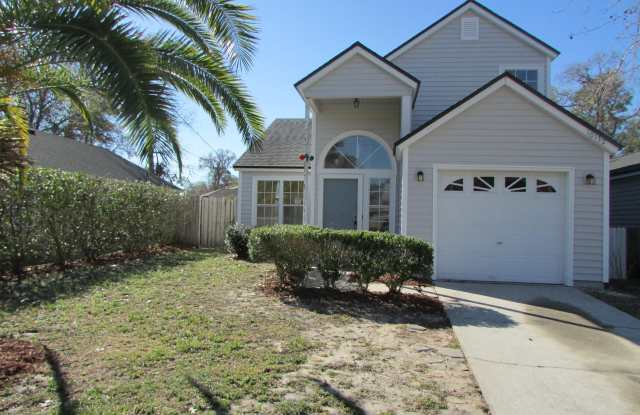 10132 LONE STAR RD - 10132 Lone Star Road, Jacksonville, FL 32225