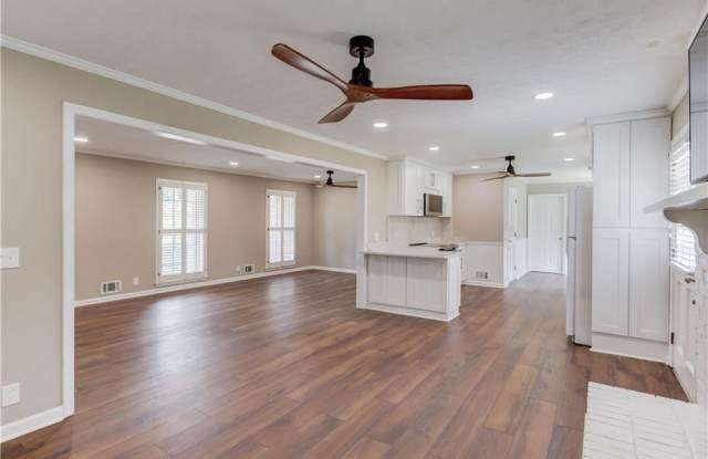 4461 S Roberts Drive Gallery 3
