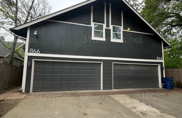 $1545 - 2 bed 1.5 bath - Duplex located in Riverside photos photos