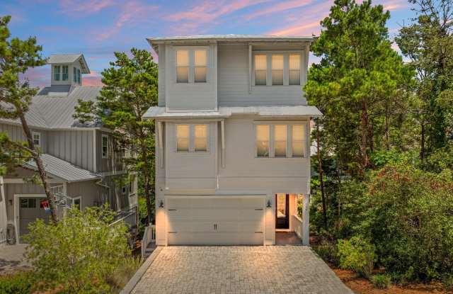 134 Grande Pointe Drive Gallery 1