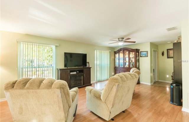 579 7th Avenue Southwest Gallery 2