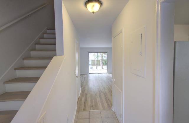 203 St Charles Court - 203 Saint Charles Court, Charleston, SC 29407